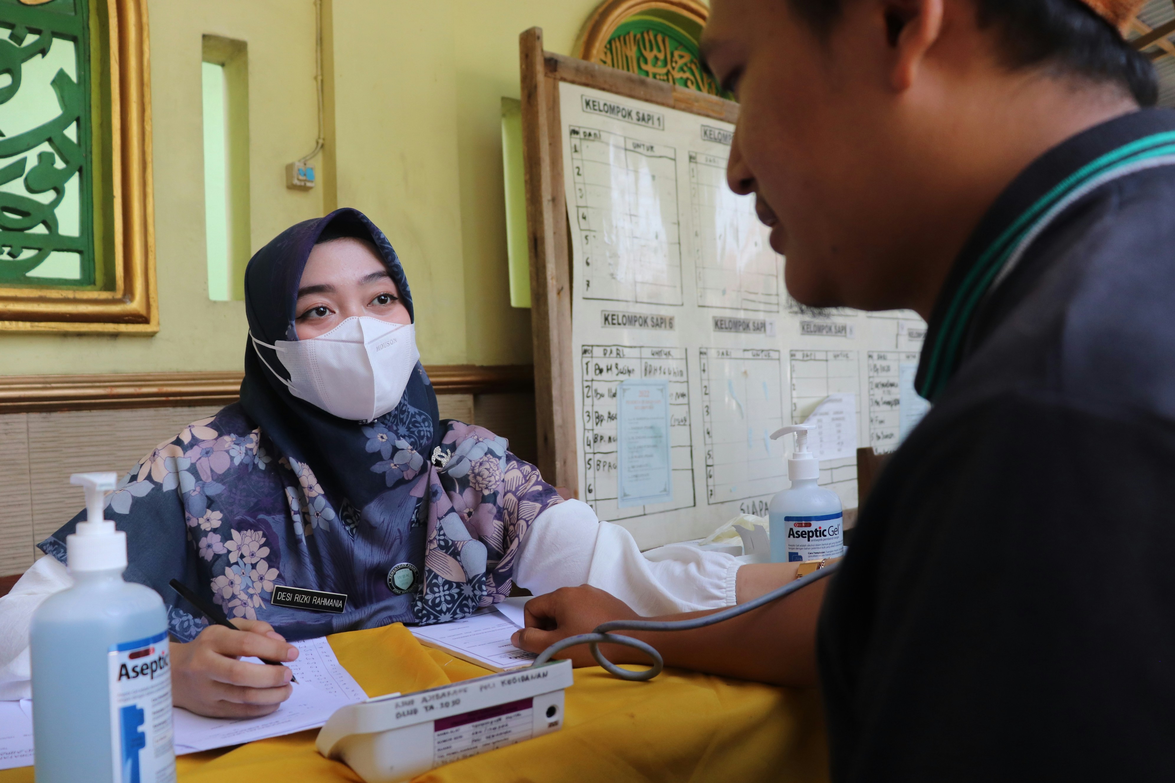 Tenaga medis profesional